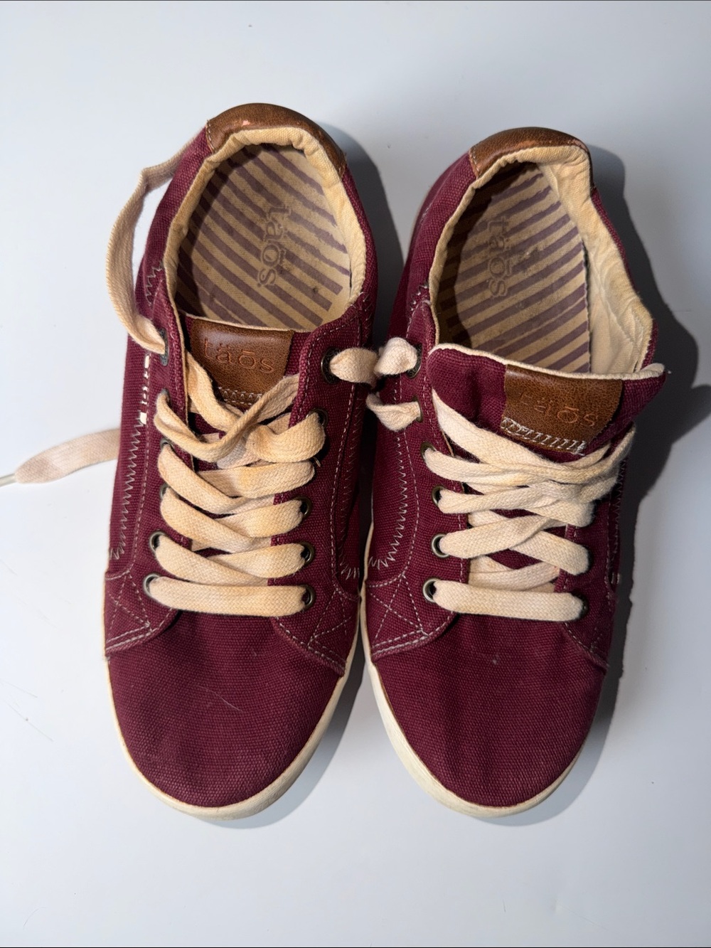 3/$15. Ladies Taos sneakers 9.5